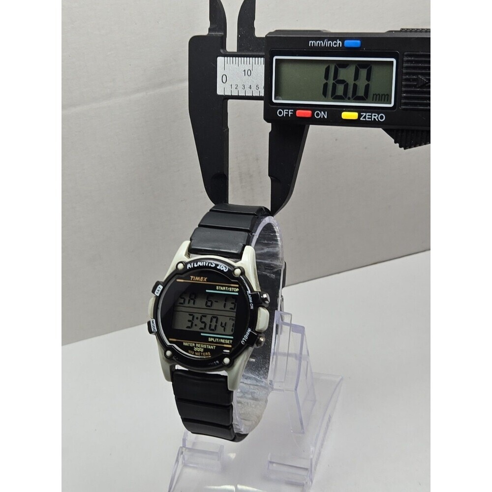 1993 Timex Atlantis 100 Indiglo Digital Watch Mens 40mm Chrono Alarm New Battery - Picture 7 of 14